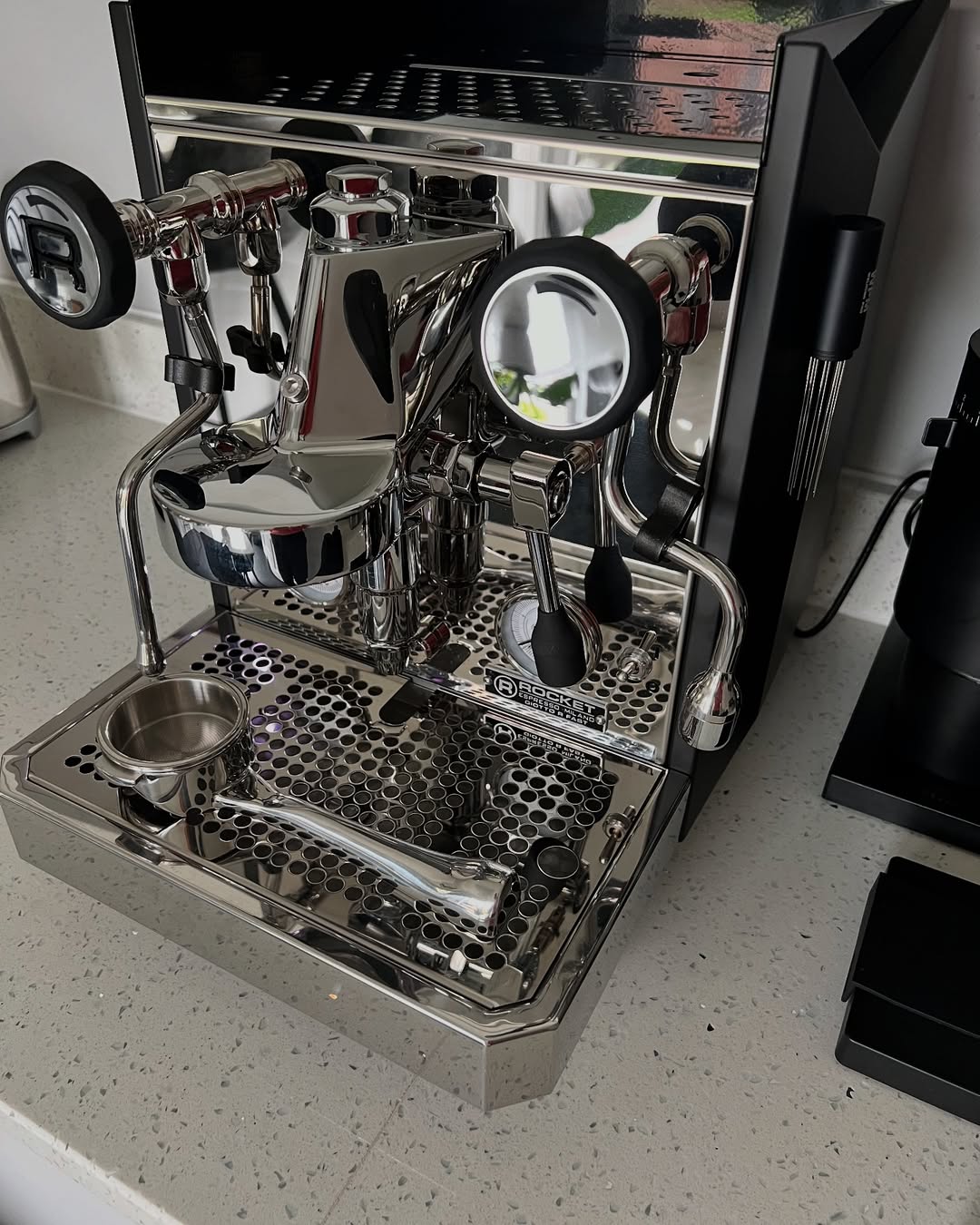 CafeSing COD 58mm Espresso Portafilter, All Stainless Steel, Horizontally Lay Flat, Bottomless - CafeSing